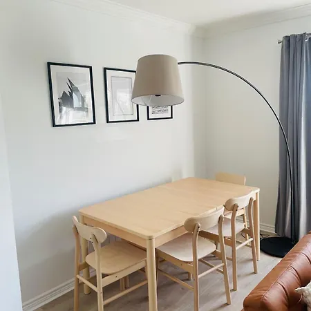Modern And Spacious Apt5 Sleeps 6 Free Parking Apartment Galway